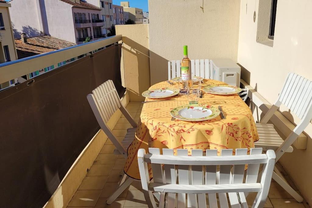 Appart Le Lavandou Bagian luar foto