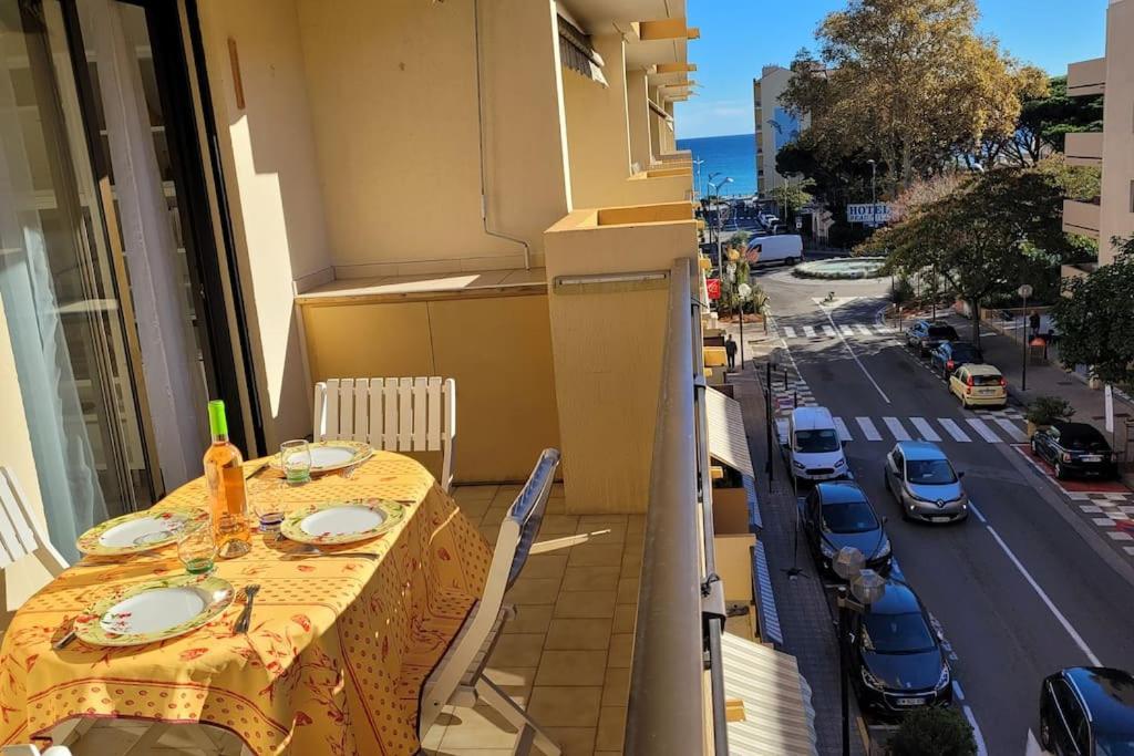 Appart Le Lavandou Bagian luar foto